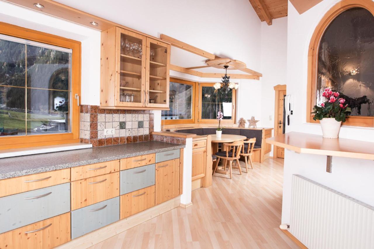 Apart&Chalet Chiara Neustift im Stubaital Exterior photo